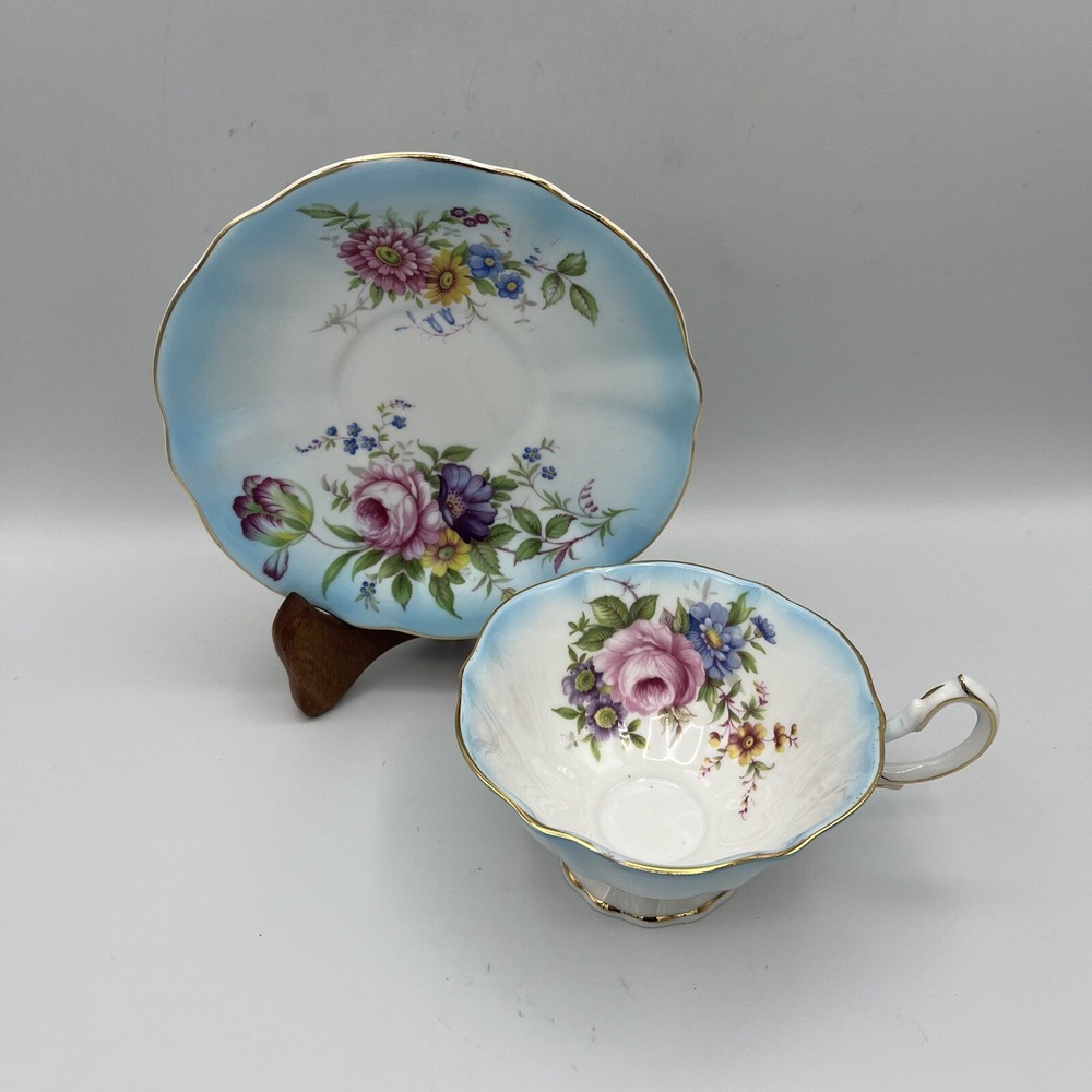Vtg Queen Anne Cup Saucer Turquoise‎ Blue Floral Cabbage Rose Footed Gold Trim